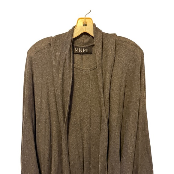 MNML Top - Picture 2 of 9